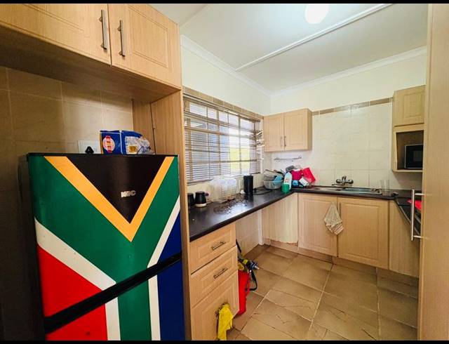 1 BEDROOM APARTMENT FOR SALE IN FAIRVIEW
